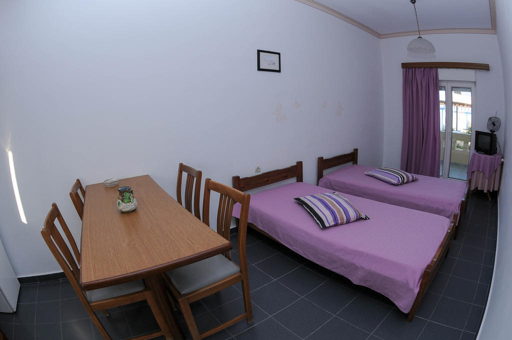Efstathia Hotel Xirokambos  Quarto foto