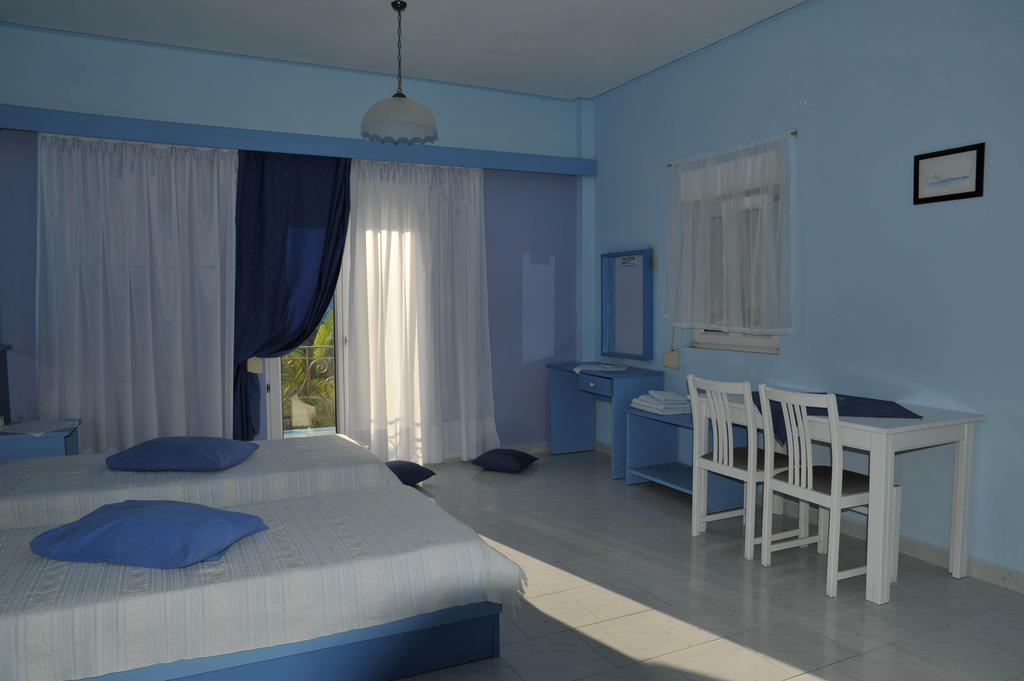 Efstathia Hotel Xirokambos  Quarto foto