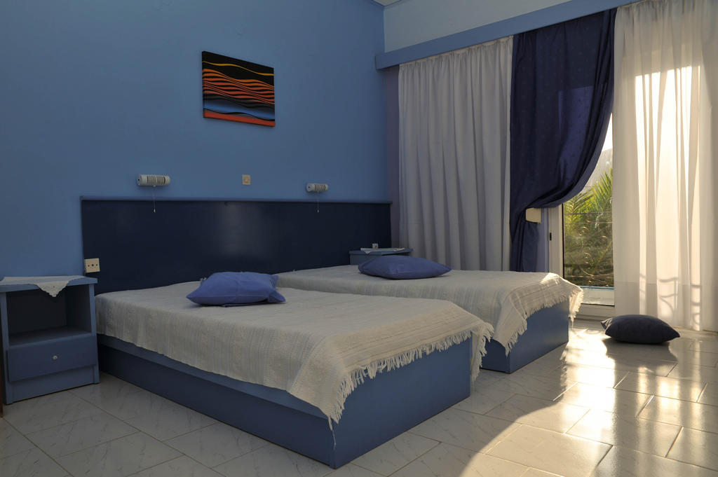 Efstathia Hotel Xirokambos  Quarto foto